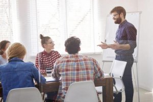 Introdução à Gestão e Liderança	